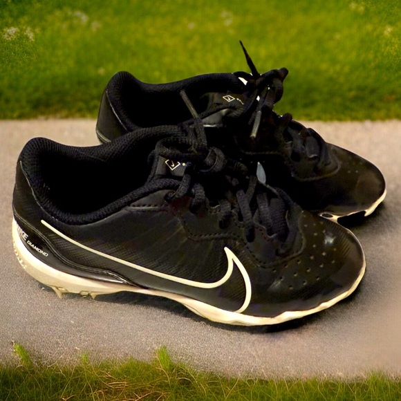 Nike Diamond Fastflex Youth Baseball Cleats Black & White size 1Y Youth Boys‎ - Picture 1 of 4